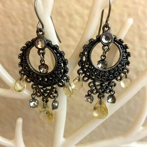 5/$10❤️❤️❤️Vintage 90s Dangling Chandelier Earrings